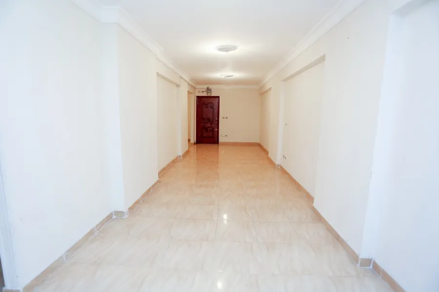 شقة للبيع 140م سيدي بشر- ترام