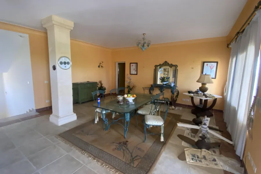 Villa for sale (Costa del Sol Village) 960 m