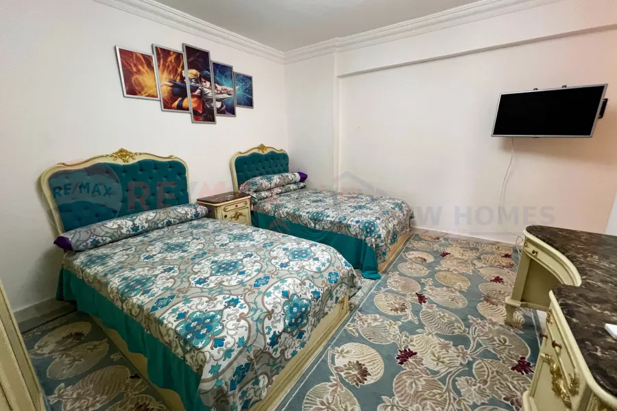 شقة للايجار 204 م سبورتنج (ش احمد علام)