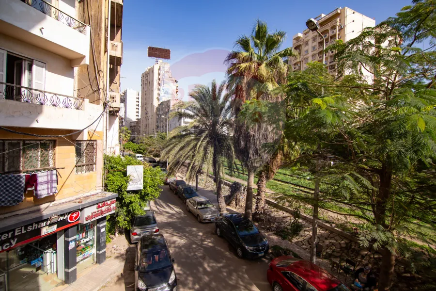 شقة للبيع 160 م سيدي جابر (متفرع من ش المشير)