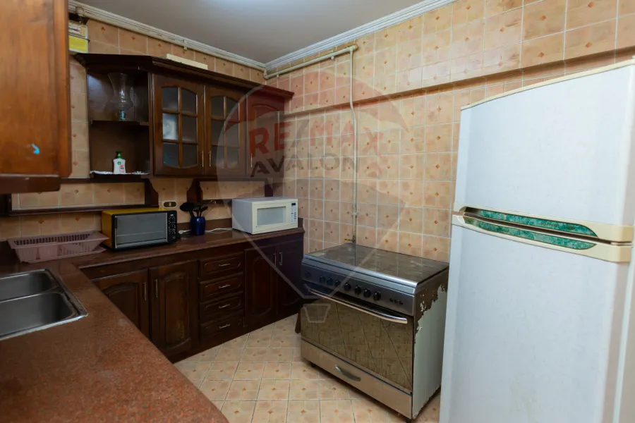 Furnished apartment for rent 187 m Zizinia