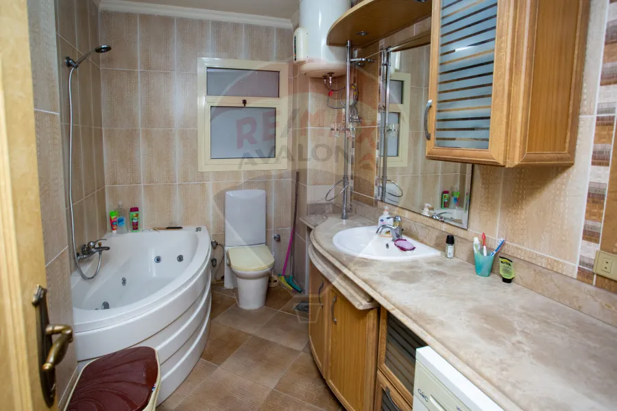 Apartment for sale 180 m Smouha (Next to Grand Plaza Hotel)