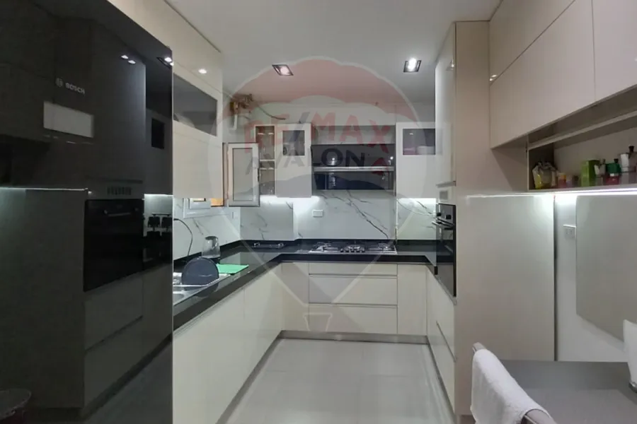 شقة للبيع 190 م وابور المياه (كومباوند البركة)