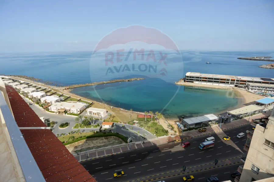 Apartment for sale 80 m San Stefano (directly on the sea)