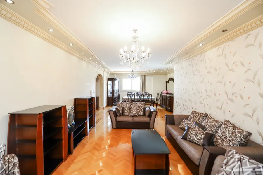Apartment for sale 220m Louran (Kiroseiz compound-branched from Sharawy St.)