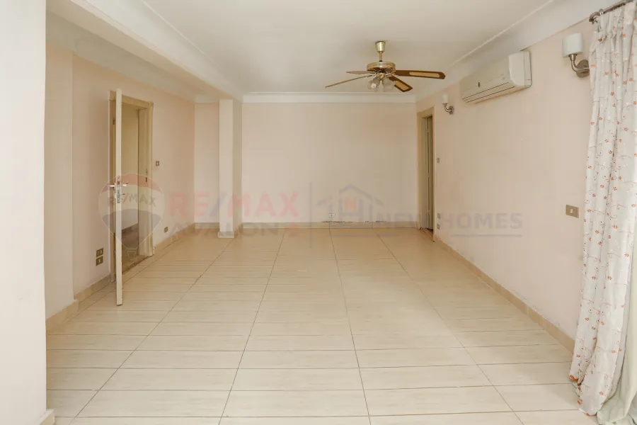 Duplex apartment for sale 314 m Moharam Bek (Moharam Basha district)
