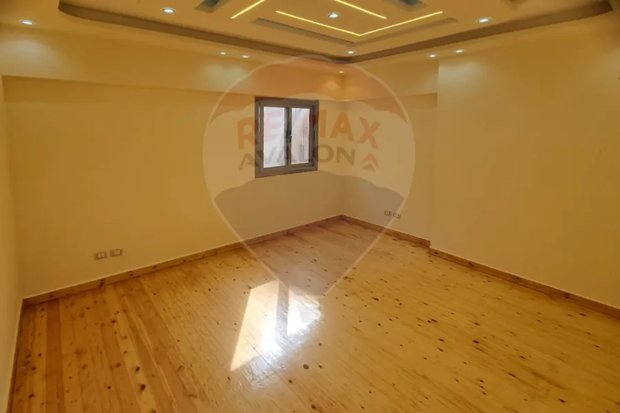 شقة للبيع 125 م سيدي بشر (بجوار الهيلتون)