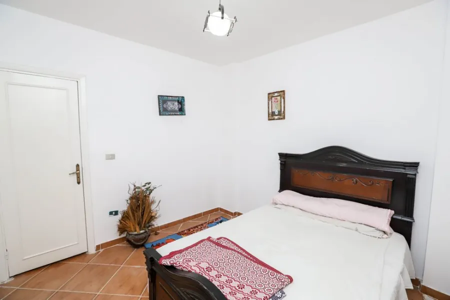 شقة مفروشة برووف للبيع 120م  قرية مراقيا جاردنز