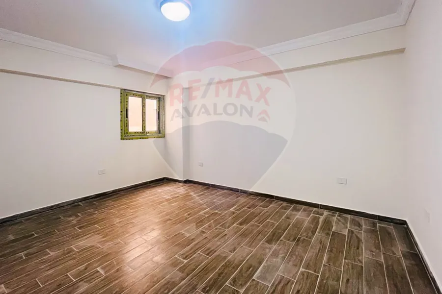 شقة للايجار 175 م سابا باشا (ش أبو قير)