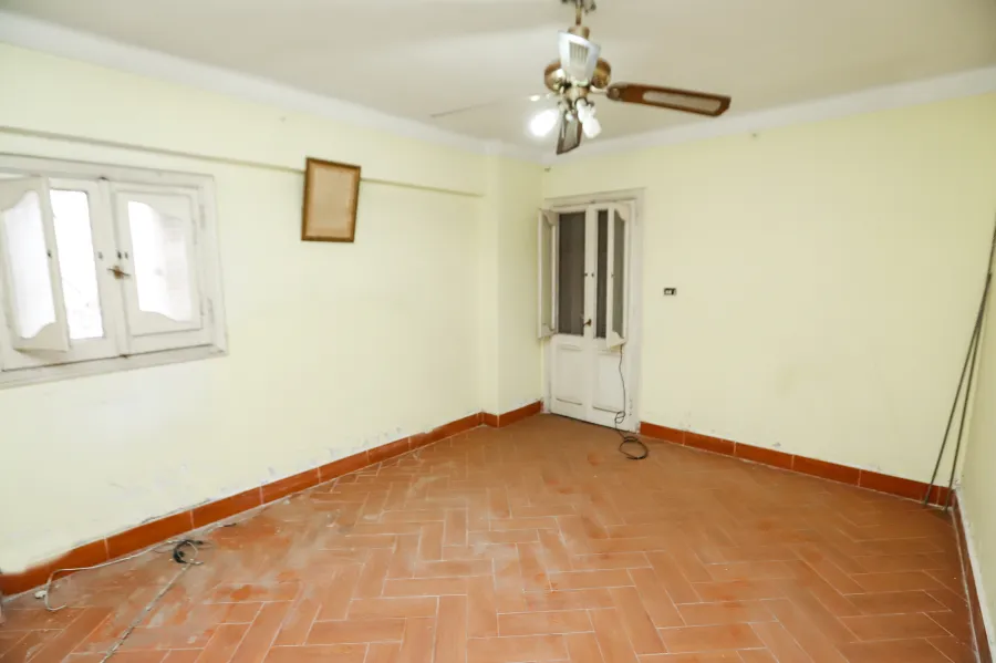 شقة للبيع 176م سموحة (ش توت عنخ امون)