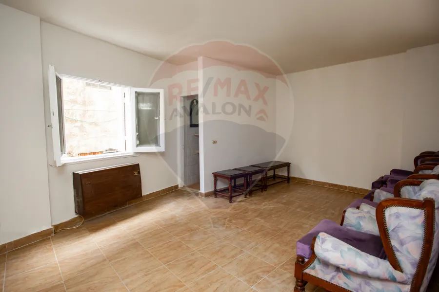 شقه للبيع 160 م سموحة (ش مصطفي كامل)