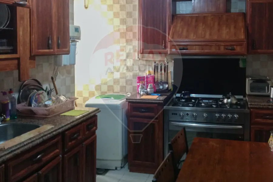 شقة للبيع 208 م رشدي (ثاني نمرة من ابو قير)