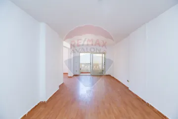 شقة للبيع 150 م سموحة  (خطوات من ميدان فوزي معاذ)