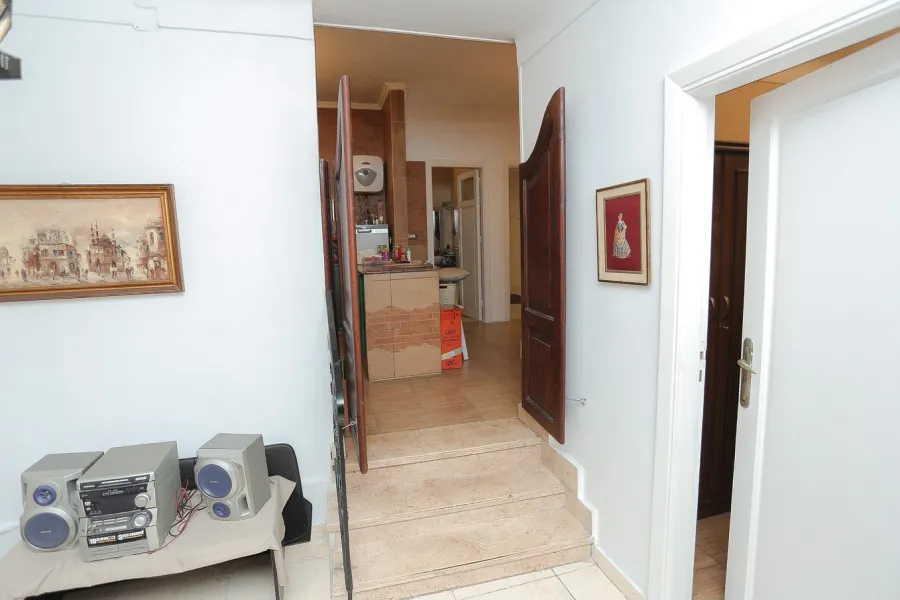 شقة للبيع 180م سابا باشا - بين الترام و ش أبو قير