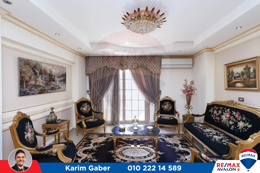 شقة للبيع 210م سموحة (شارع 14 مايو)