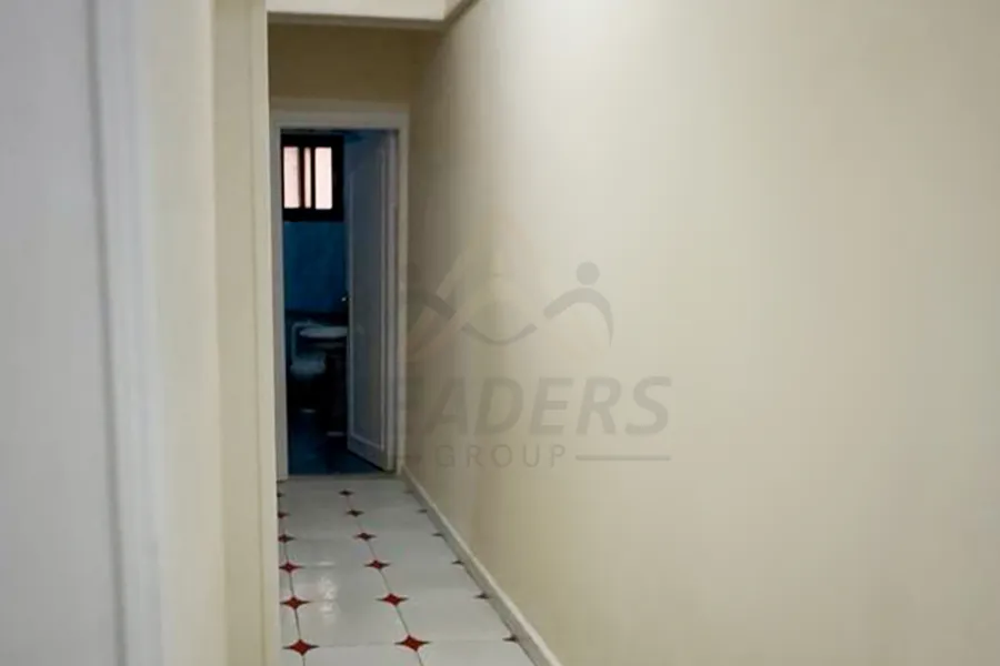 شقة للايجار 250 م سموحه (خلف محطة قطار سيدى جابر)