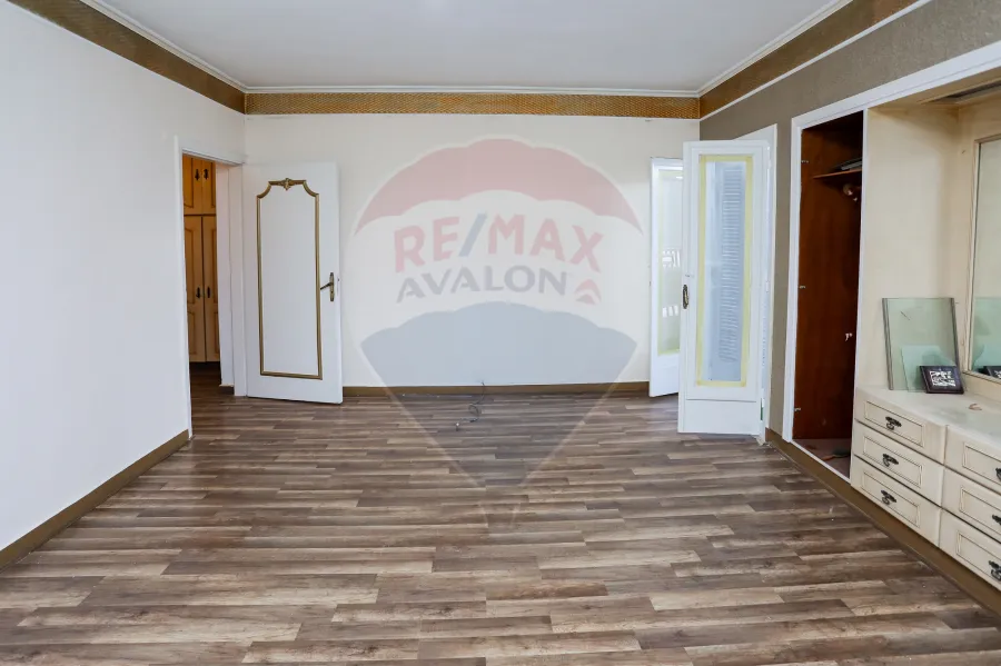 Apartment for sale 280m Tharwat (Abdel Hamid Tharwat St.)