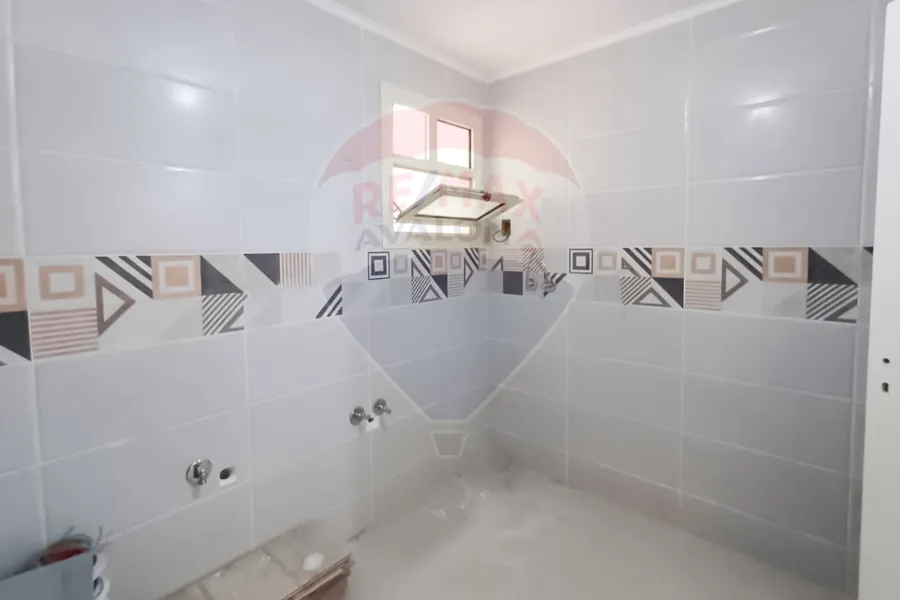 شقة للايجار 155 م سموحة (فالوري انطونيادس)