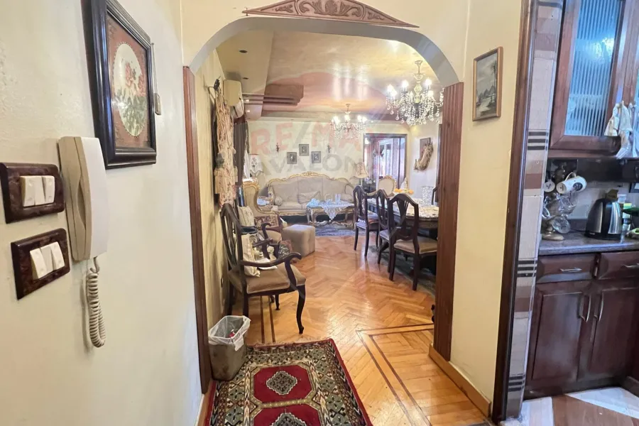 شقة  للبيع 126م  مصطفي كامل (مساكن الضباط)