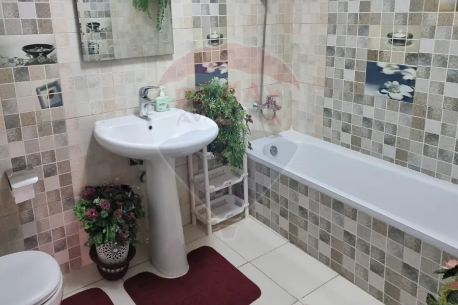 شقة للبيع 120 م سيدي بشر (السرايا)