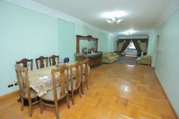 Apartment for sale 273m Laurent (Tram St.)