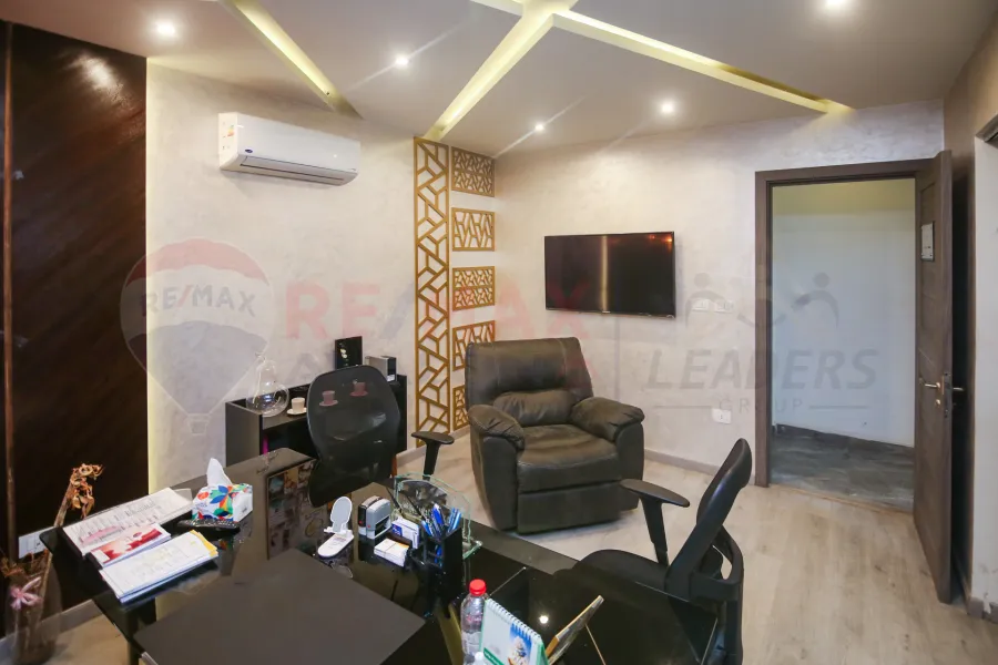 Administrative apartment for sale 185 m Smouha (Fawzy Moaz St. - Brand Building)