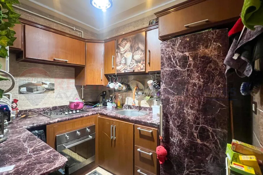 شقة للبيع 100 م  ستانلي (بالقرب من البحر)