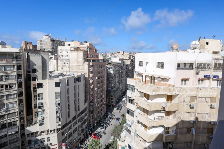 شقة للبيع 235م سموحة (تقاطع ش مصطفي كامل مع ش بهاء الدين الغتورى)