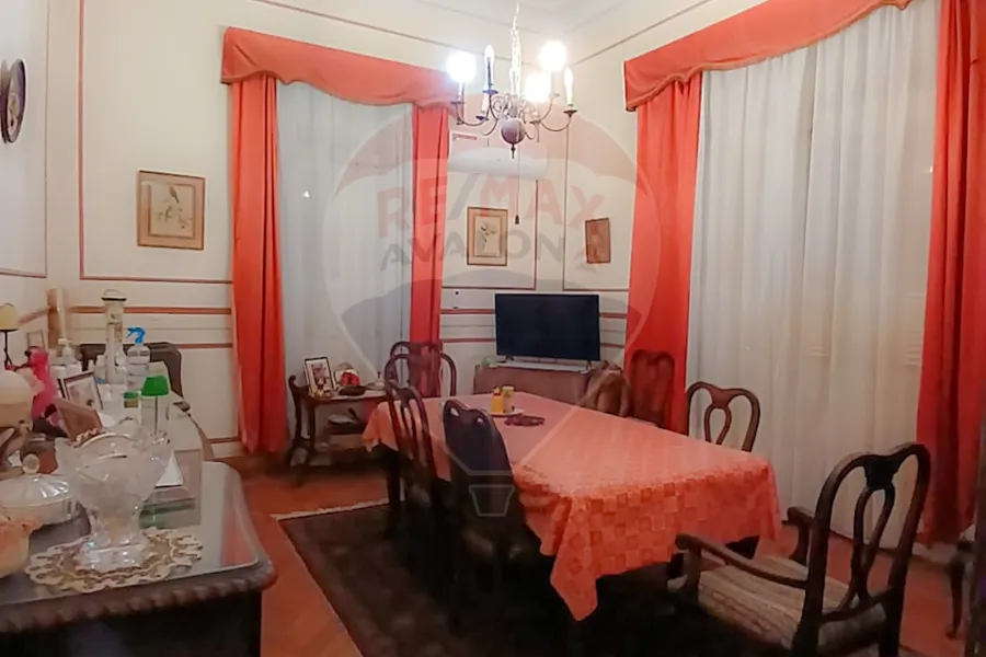 Villa for sale 553 m Kafr Abdo (Abdel Moneim Riad st.)