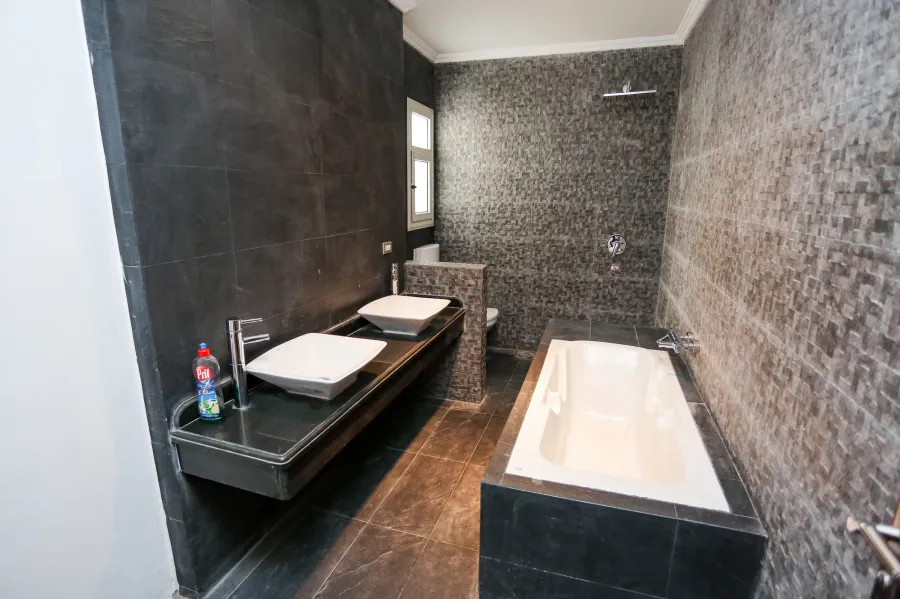 شقة للإيجار 145م سموحة (فيروزة سموحة)