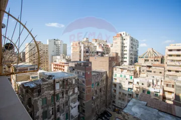 شقة للبيع 125 م سبورتنج (خطوات من البحر والترام)