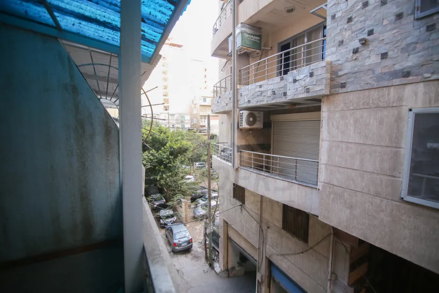 شقة للايجار 170 م رشدي (ش الفريد ليان)