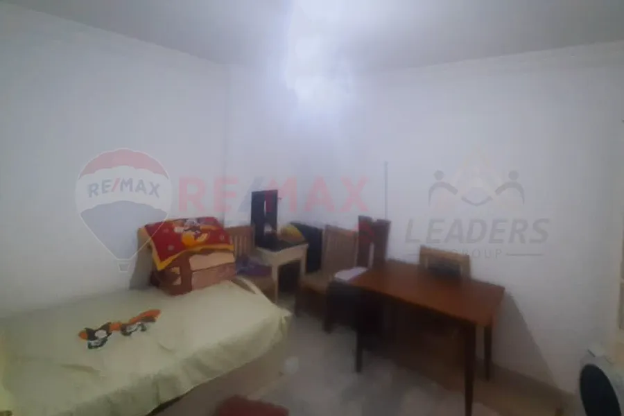 شقة للبيع 145 م ميامي (ش جمال عبد الناصر)