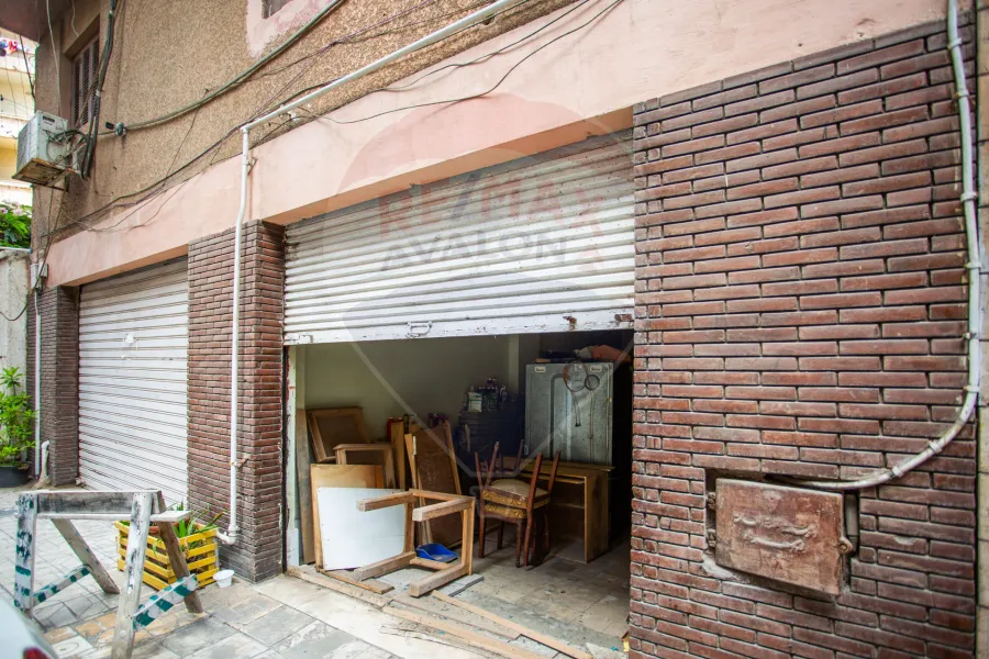 شقه إداري للإيجار 225 م سان ستيفانو (خطوات من الترام )-