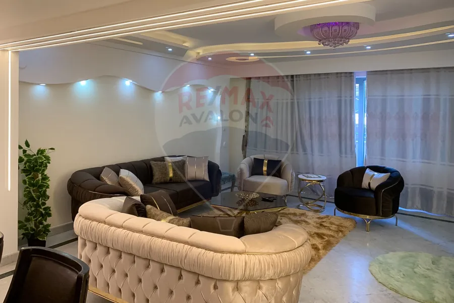 شقة للايجار المفروش 270 م سان ستيفانو (الفور سيزون)