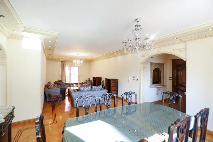 Apartment for sale 220m Louran (Kiroseiz compound-branched from Sharawy St.)