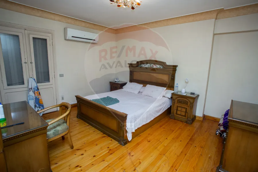 Apartment for sale 180 m Smouha (Next to Grand Plaza Hotel)