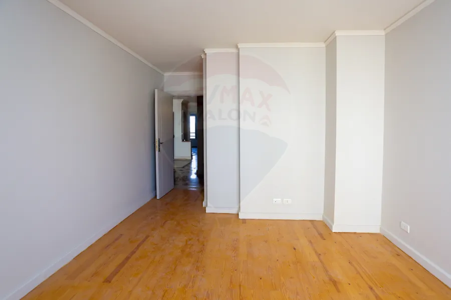 شقة للبيع  205م كفر عبده (ش الاسماعيلية - عمارة براند )