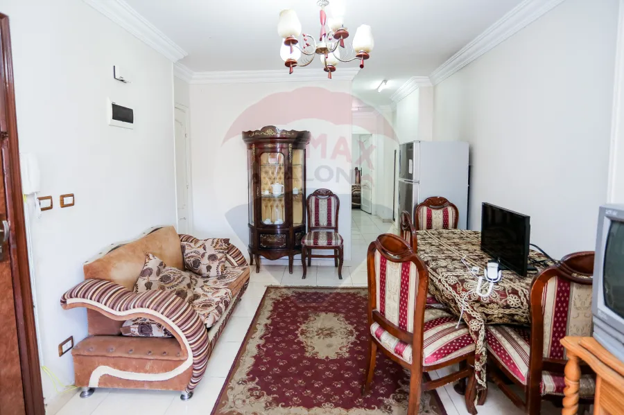 شقة للبيع 125 م كليوباترا ( ش مسجد العبيسى متفرع من شارع الدير )