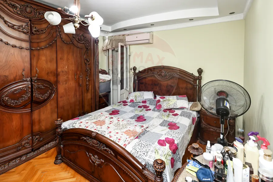 Apartment for sale 160 m kafr Abdo (mohamed safwt st)