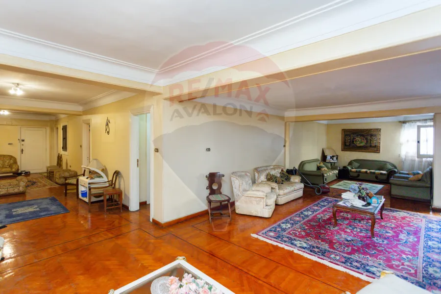 Apartment for sale 380 m Tharwat (second row from the sea)