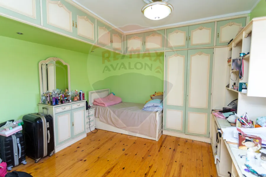 شقة للبيع 430 م سموحة (ش بهاء الدين الغتوري)