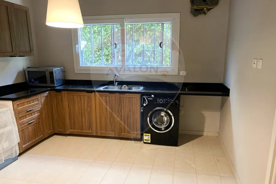 فيلا للايجار المفروش 242 م كينج مريوط  (كومباوند جوار)