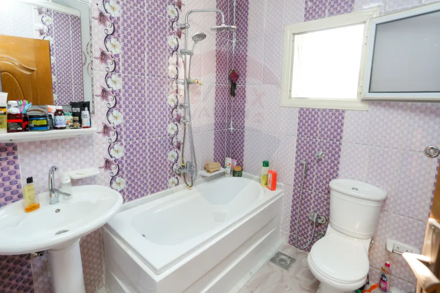 شقة للبيع  170 م سبورتنج (متفرع من البحر)