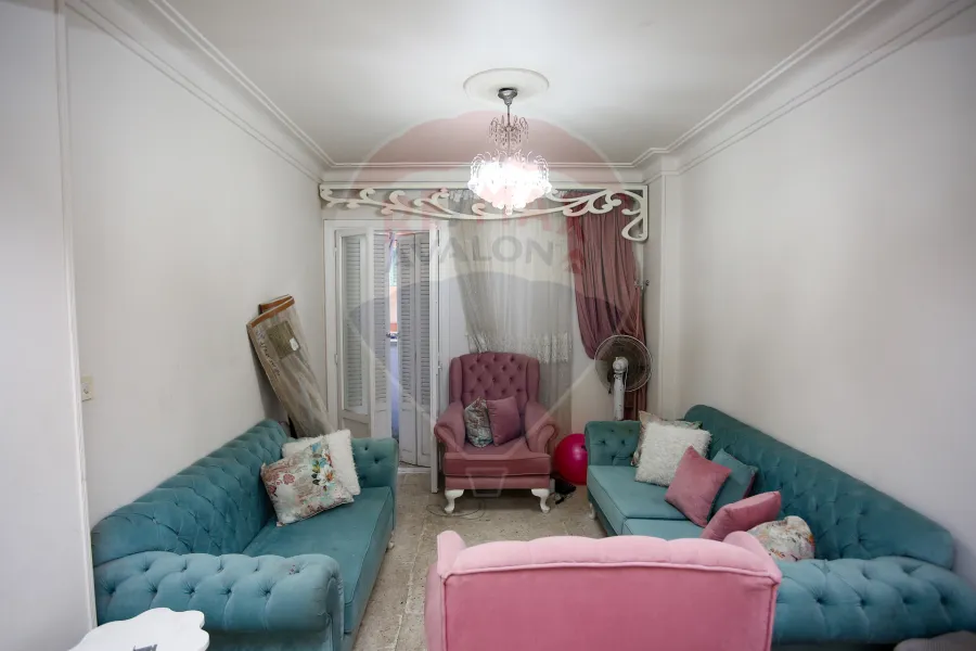 شقة للبيع 80 م جناكليس (ش عمر المختار)