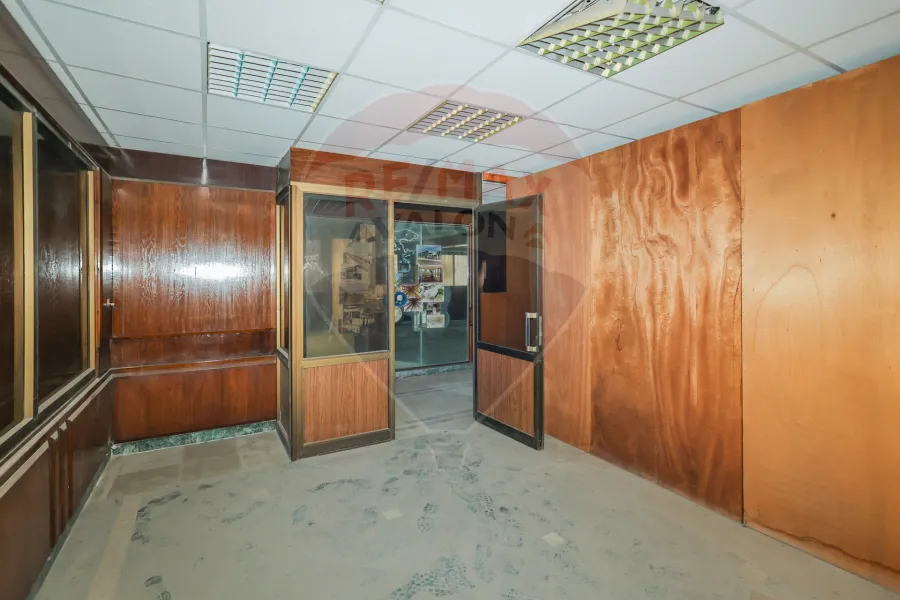 مقر إداري - تجاري للبيع 350 م سموحة (أمام مسجد حاتم)