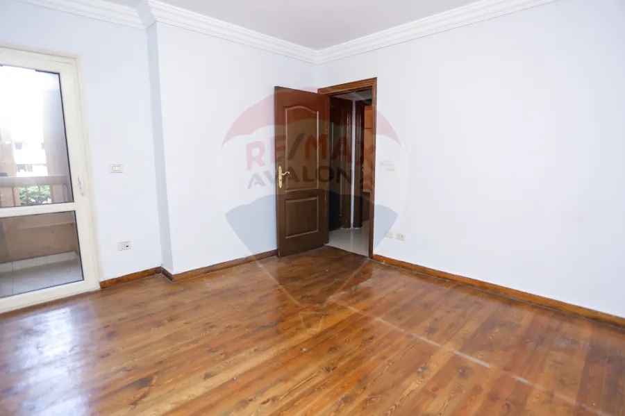 Apartment for sale 270 m Smouha (El Villat Distrect-steps from fawzia's palace