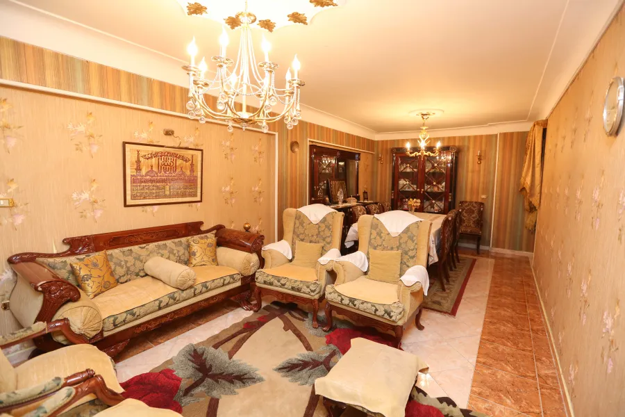 شقة للإيجار 140م كليوبترا (2 نمرة من ش بورسعيد)