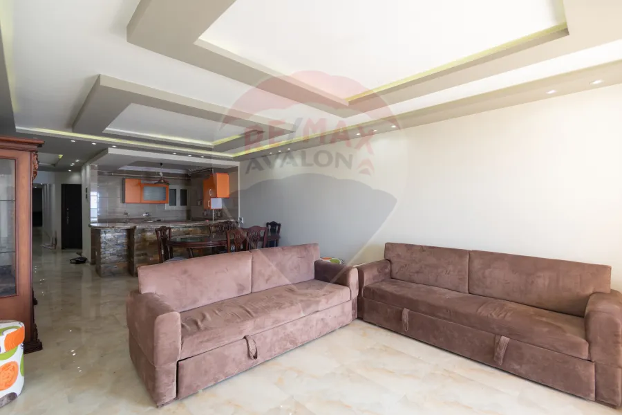 شقة للبيع 220 م سيدي بشر (طريق الجيش)