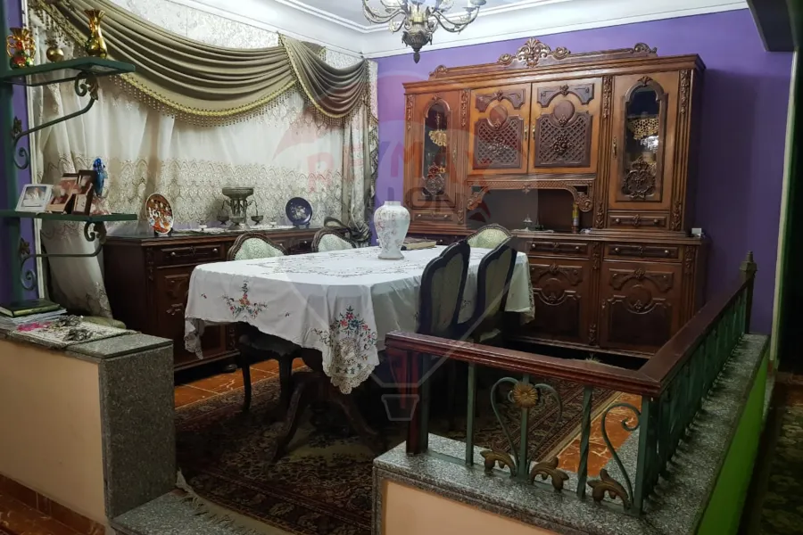 شقة للبيع 215 م فيكتوريا ( ش الجلاء )